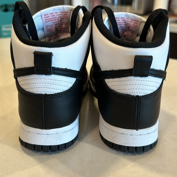 Nike Dunk High Panda - Picture 4 of 9